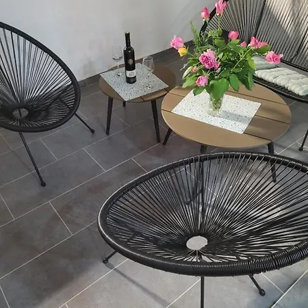 דירה Tila 2 טרביניה