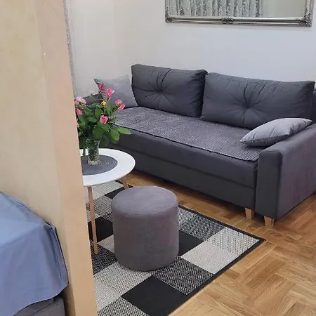 Tila 2 Apartment *