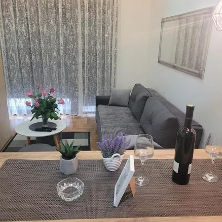 דירה Tila 2 טרביניה